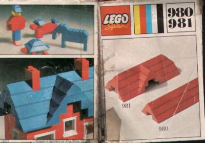 LEGO 980-Sloping-and-Roof-Peak-Bricks