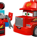 10417 Mack at the Race