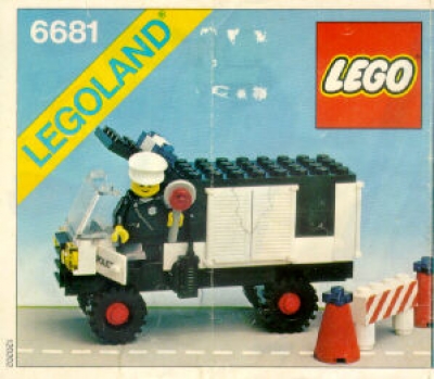 LEGO 6681-Police-Van