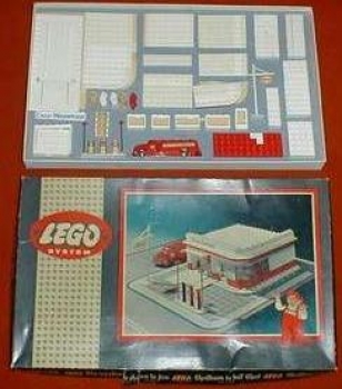 LEGO 310-Esso-Filling-Station